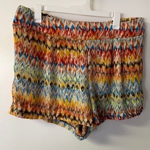 Patterned shorts